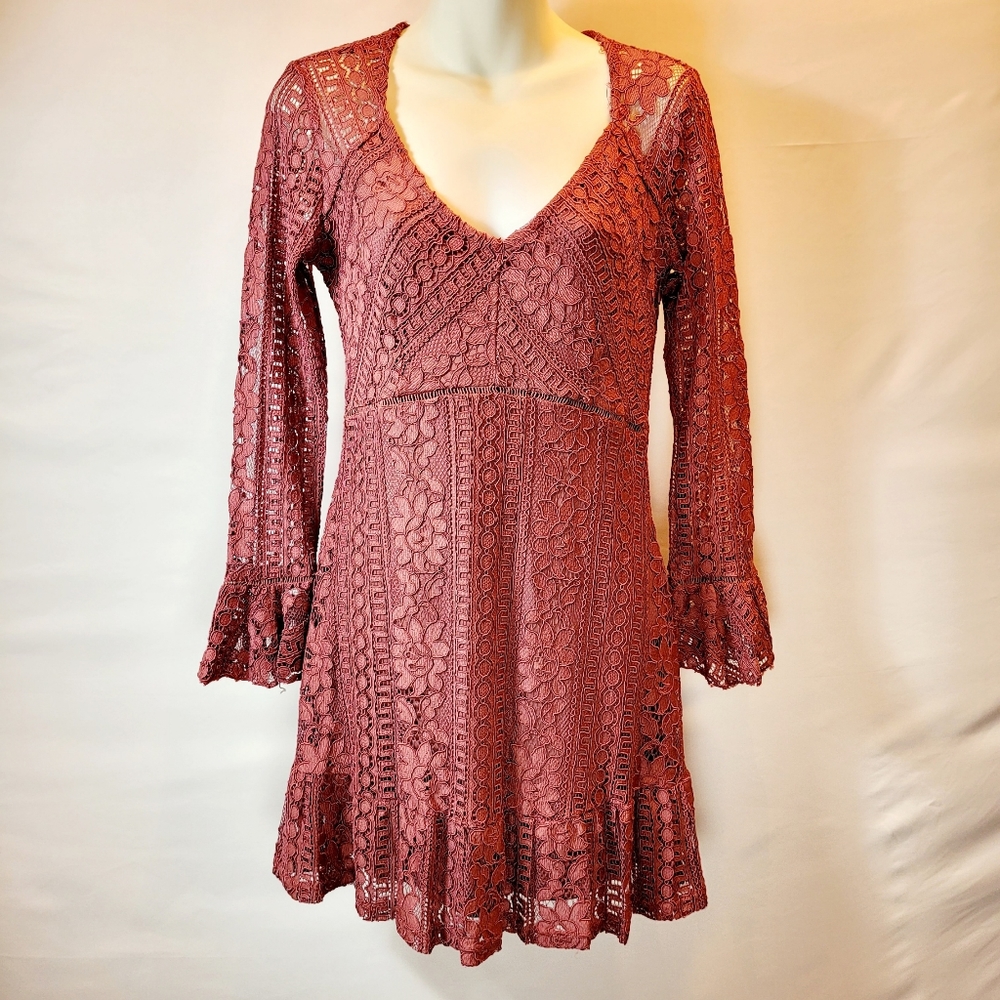 NWT America Rag CIE 1984 Lace Empire-Waist Dress Eggplant V-Neck Size S